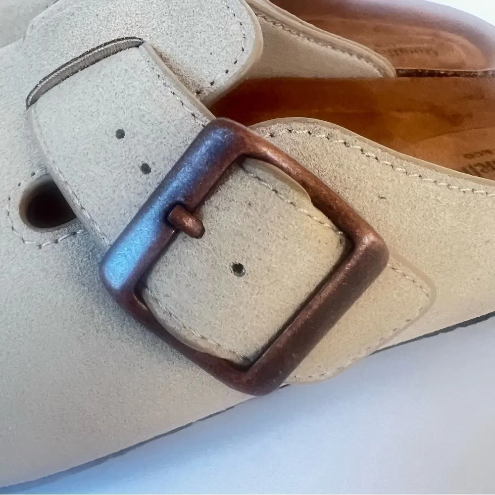 Goodfellow Unisex Beige Faux Suede Buckle Slip-on Clogs SZ Men 7 / Women 8.5